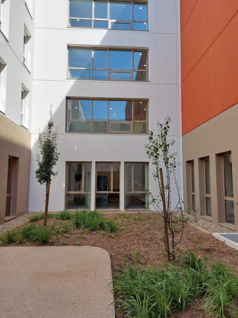 Vues extérieures - Centre d’Hébergement et d’accompagnement Gérontologique (CHAG)