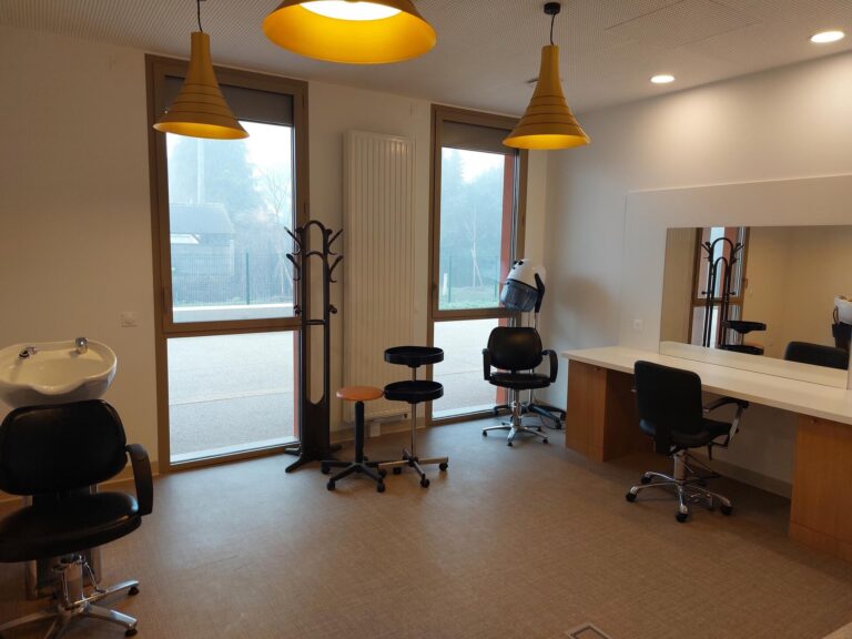 Salon coiffure esthétique - CHAG